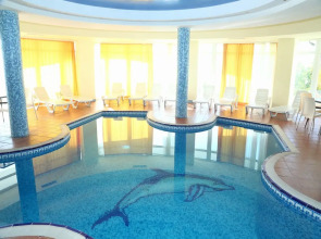 Отель Мажестик