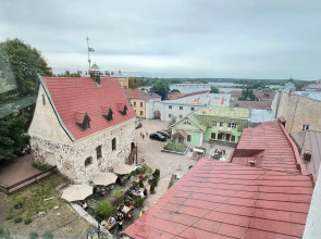 Апартаменты на Краснофлотской с видом на замок