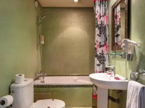 Отель Le Caspien Boutique Hotel