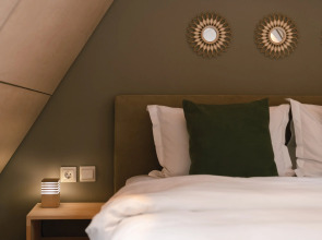 Отель Чепош Парк