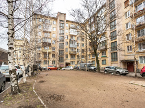 Квартира Двухкомнатная В Гостях у Петербурженки