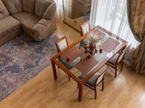 Апартаменты Granada атмосферная двухъярусная квартира-студия в историческом центре города рядом с Таврическим садом