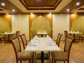 Отель The Grand Kandyan