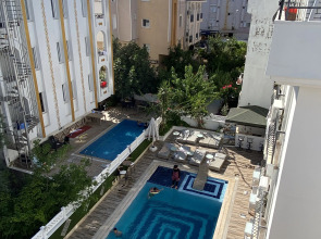 Отель Serenity Suit