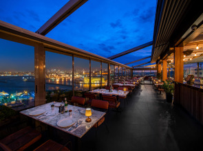 DoubleTree By Hilton Istanbul Moda