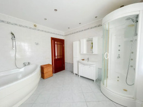 Частный Дом Павшино Village