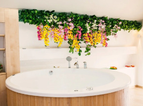 Апартаменты Роскошный Пентхаус на Взлетке