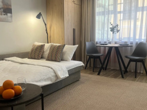 Апартаменты у Часовой Башни Оранжевые