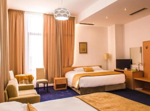 Отель Airport Tirana