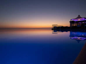 Отель AX The Palace