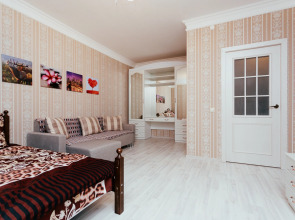 Апартаменты Российская 267