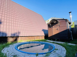 Частный дом на берегу залива Волги