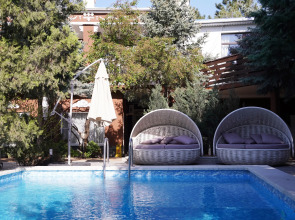 Отель Александр