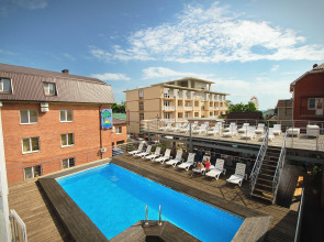 Отель Лотос