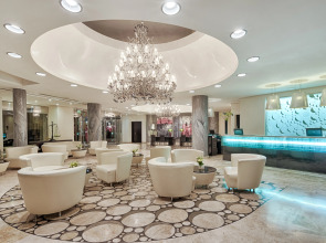 Отель AX The Palace