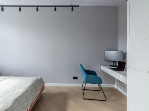 Квартира Lovely Apartment with the View on the Park and the Church