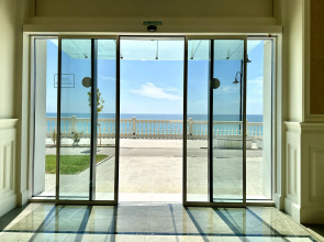 Апартаменты Люкс Дю Солей в Резиденции Граф Толстой