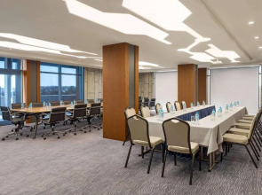 Отель Wyndham Garden Baku