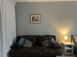 Апартаменты Уютная квартира на Хохлова 8