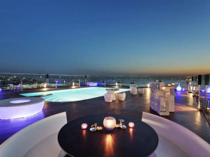 DoubleTree By Hilton Istanbul Moda