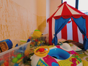 Отель Леонидас