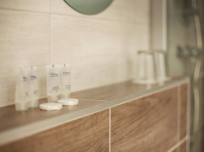 Отель Old Town Trio