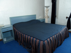 Armenian Village Park Hotel