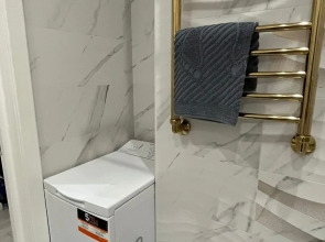 Апартаменты Евро 2-ком с балконом возле моря в центре Адлера Ajax