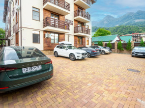 Апартаменты Дизайнерская студия около подъемника