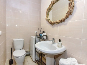 Квартира Двухкомнатная в Тц Пять Столиц