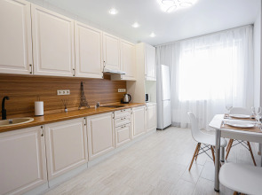 Апартаменты У нaс лучше, чeм дoма Sanset 2-Оранжерейная 2к1 кв 228