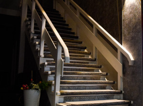 Hotel Continent halal