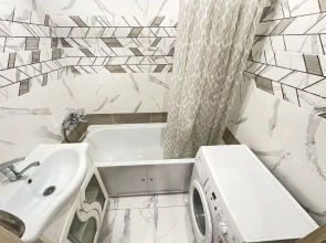 Квартира на улице Братьев Жабровых 3