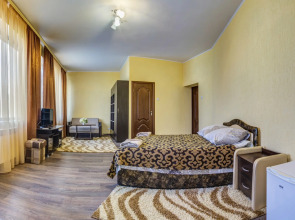 Отель Мидас