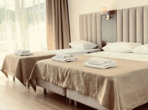 Курортный отель Мерсини