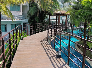 Апартаменты Laguna Beach Resort 3 The Maldives