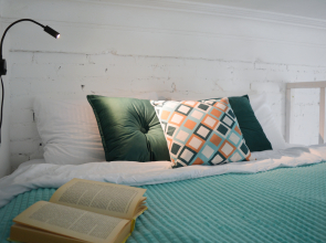 Двухуровневые апартаменты рядом с метро и парком Крылья Советов