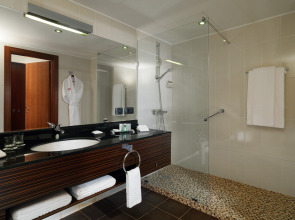 Отель Tsaghkadzor Marriott