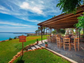 Отель Cavo Maris Beach