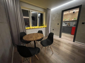 Квартира видовая дизайнерская 2х-комнатная в стиле Лофт