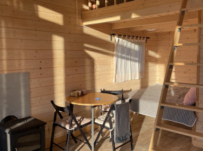 Дом Уютный домик у Игоры, белый