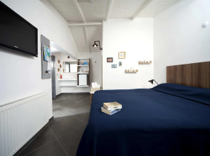 Отель Maya Bistro Beach