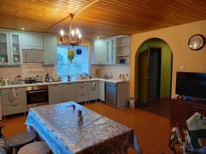 Дом у сосен