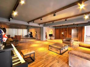 Отель Jazz Hotel