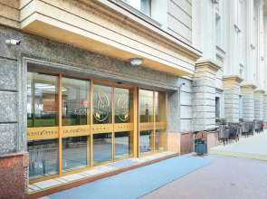 Отель Grand Opera