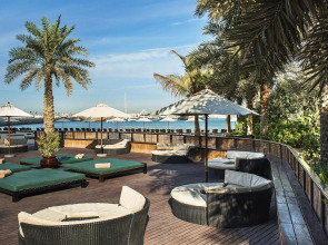 Отель Le Méridien Mina Seyahi Beach Resort & Waterpark