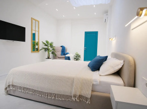 Апартаменты Дизайнерская мансарда в 150 метрах от моря