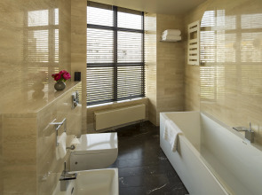 Отель BERD'S Design Hotel