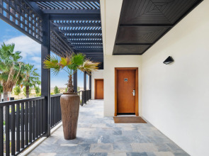 Отель JA The Resort - JA Palm Tree Court