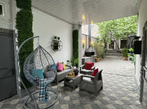 Апартаменты Modern and Comfortable Apartment